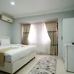 Hotel Palace