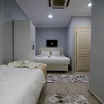 Palace 3*