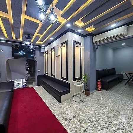 Palace Hotell 3*