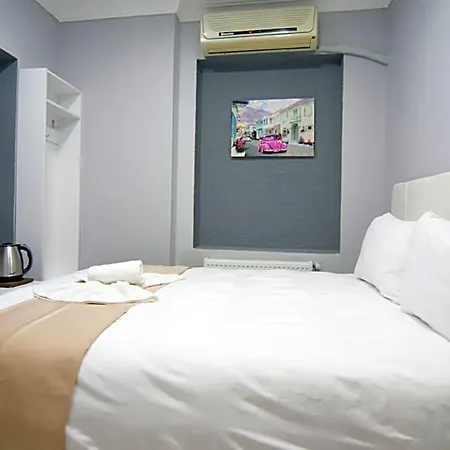 Palace Hotell